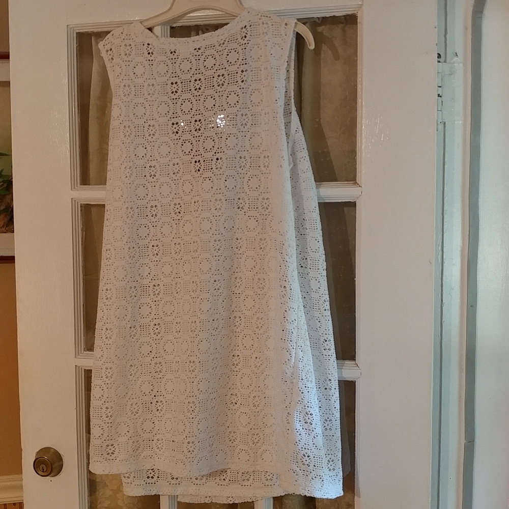 Islander - Top - image 3